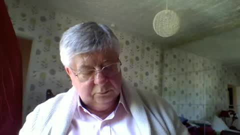 Snapshot of nn69uk chatting on 05.11.26 NN69UK online show from 05.11.26