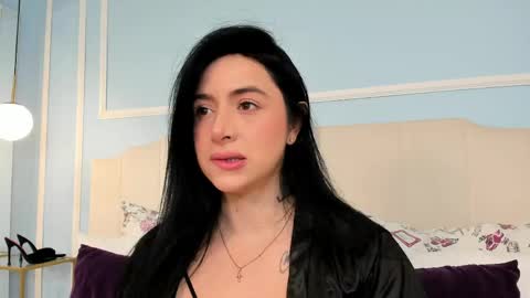 Noa Blue online show from 04.19.26