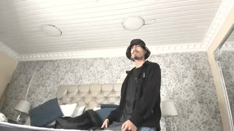 Noah online show from 04.19.26