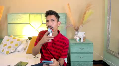 Snapshot of noaahtylor chatting on 07.13.26 Noah online show from 07.13.26