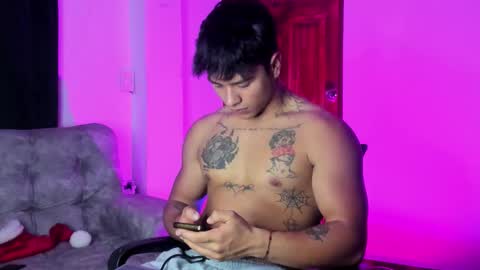 noah_223 online show from 12.17.25