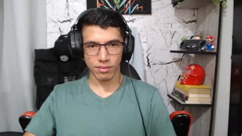 Snapshot of noah_89r chatting on 12.27.24 Sebastian online show from 12.27.24