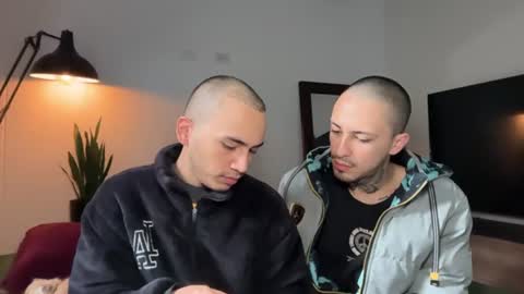 Snapshot of noah_and_steven chatting on 08.02.26 noah_and_steven online show from 08.02.26