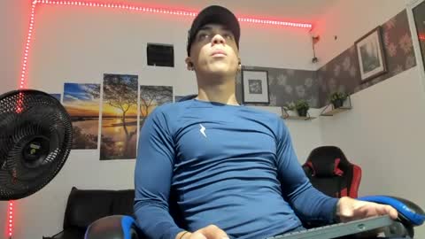 noah_flynn1 online show from 03.01.26