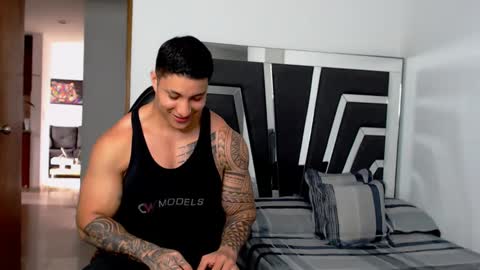 Snapshot of noah_harris01 chatting on 02.13.25 Noah Harris01 online show from 02.13.25