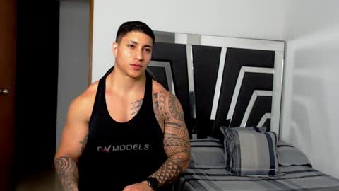 Snapshot of noah_harris01 chatting on 02.14.25 Noah Harris01 online show from 02.14.25