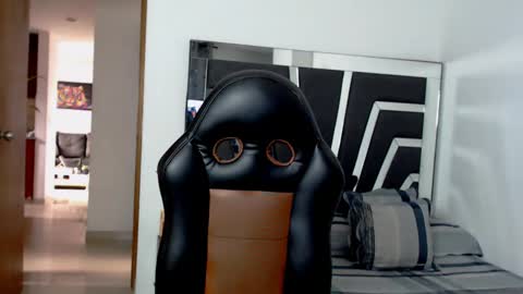 Snapshot of noah_harris01 chatting on 02.17.25 Noah Harris01 online show from 02.17.25