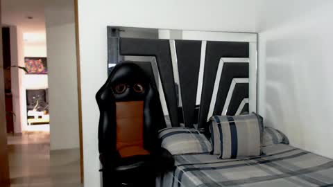 Snapshot of noah_harris01 chatting on 10.24.25 Noah Harris01 online show from 10.24.25