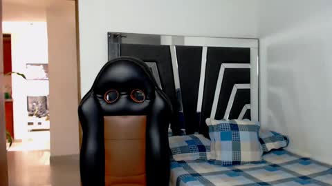 Snapshot of noah_harris01 chatting on 11.15.25 Noah Harris01 online show from 11.15.25