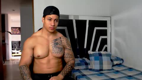 Snapshot of noah_harris01 chatting on 11.17.25 Noah Harris01 online show from 11.17.25