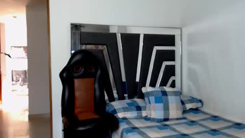 Snapshot of noah_harris01 chatting on 11.22.25 Noah Harris01 online show from 11.22.25