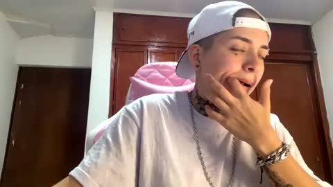 noah hehim    online show from 01.25.25