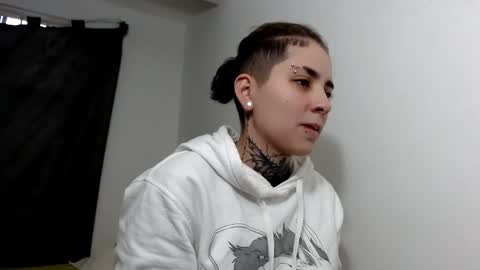 noah hehim    online show from 03.04.25