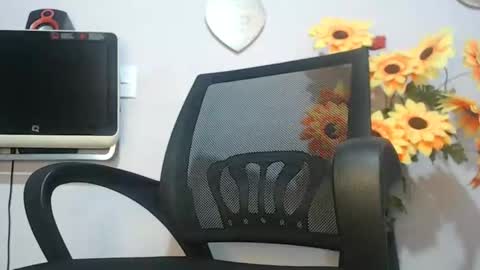 Noah Millers online show from 01.12.25