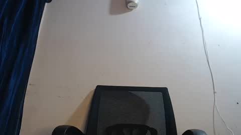 Noah Millers online show from 03.05.25