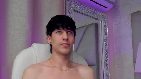 Noah NEW INDEPENDENT ACCOUNT online show from 04.17.26