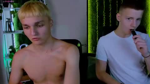 Snapshot of noah_nero chatting on 07.04.26 Noah online show from 07.04.26