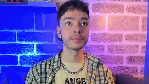    online show from 09.25.25