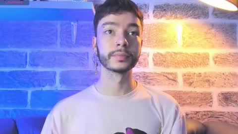    online show from 11.05.25