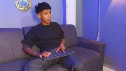 NOAH SMITH online show from 03.04.26