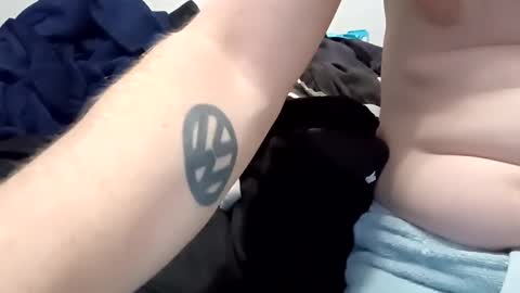 Noah Wesley online show from 01.01.25