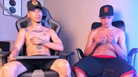 Snapshot of noahdaviss chatting on 12.25.24 noahdaviss online show from 12.25.24