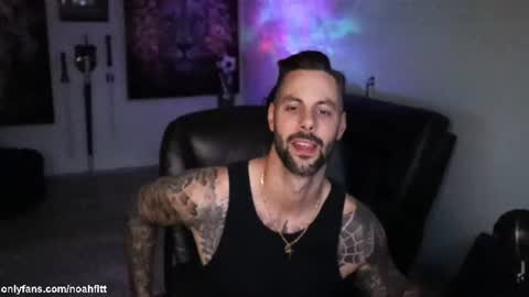 Snapshot of noahfitt chatting on 07.17.26 Noah Fitt online show from 07.17.26