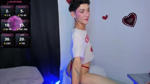 Noah fox online show from 06.10.26