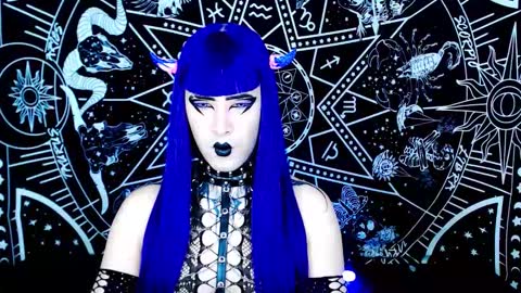 Snapshot of noamy_666 chatting on 11.17.25 caroline online show from 11.17.25