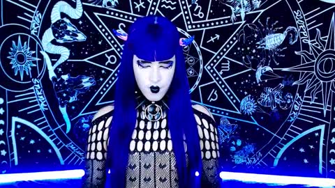 caroline online show from 12.21.25