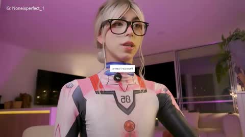 Snapshot of nobodyisperfect___ chatting on 06.05.26 Samantha online show from 06.05.26