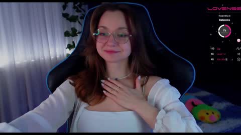 Snapshot of nochnoye_soltse chatting on 12.25.24 Sun or Luna online show from 12.25.24