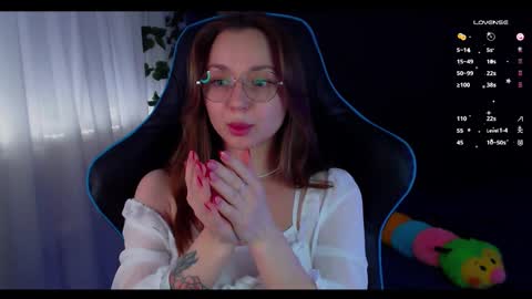 Snapshot of nochnoye_soltse chatting on 01.12.25 Sun or Luna online show from 01.12.25