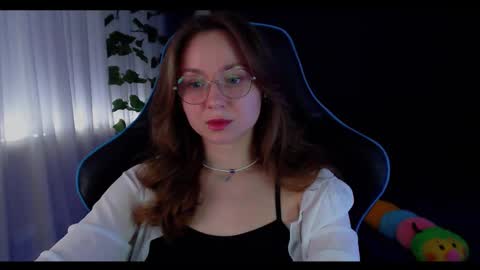 Snapshot of nochnoye_soltse chatting on 02.19.25 Sun or Luna online show from 02.19.25