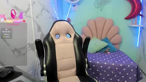 noelia_milfs online show from 10.17.25