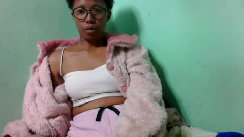 Snapshot of noella711128 chatting on 10.09.25 noella711128 online show from 10.09.25
