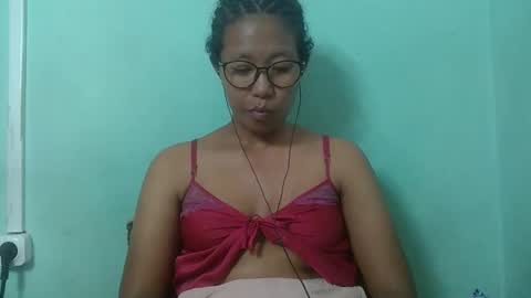 noella711128 online show from 12.17.25