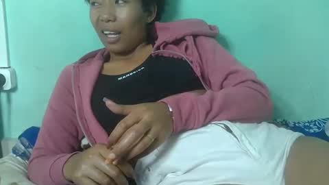 noella711128 online show from 12.19.25