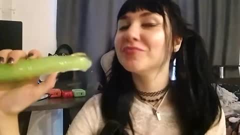 Snapshot of noellefox chatting on 06.18.26 Noelle online show from 06.18.26