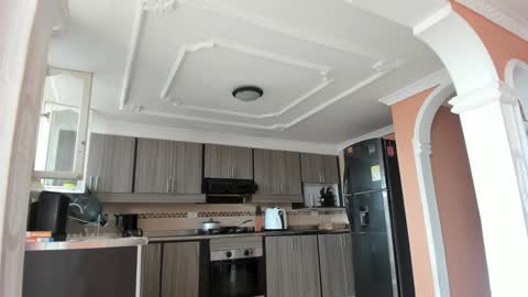 Snapshot of noemibcnz chatting on 10.31.25 In instagram dayhannanoemi online show from 10.31.25