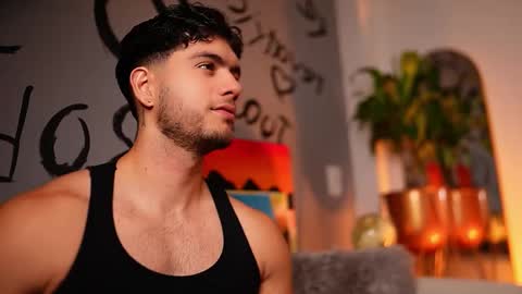 Snapshot of noha_miler chatting on 12.03.25 kevin online show from 12.03.25