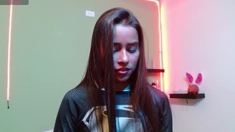 Noha Thomson online show from 01.24.25