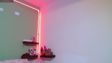 Noha Thomson online show from 02.20.25