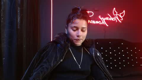 Noha Thomson online show from 05.18.26