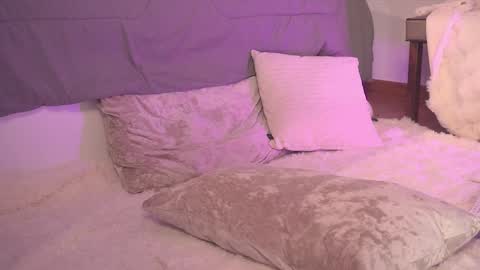 noirelysia online show from 02.20.26