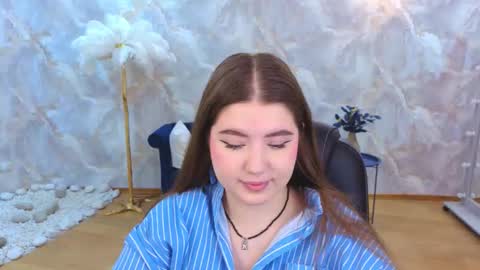 noirwhisper online show from 12.05.25