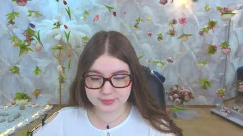 noirwhisper online show from 04.12.26