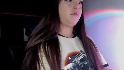 Ara online show from 12.22.25