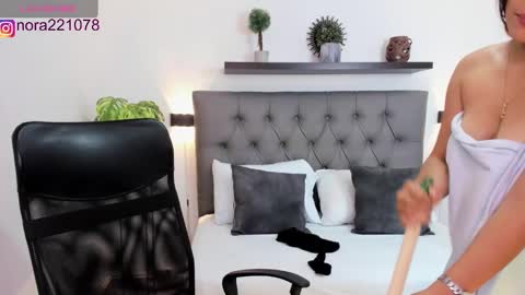 Nora online show from 03.12.25