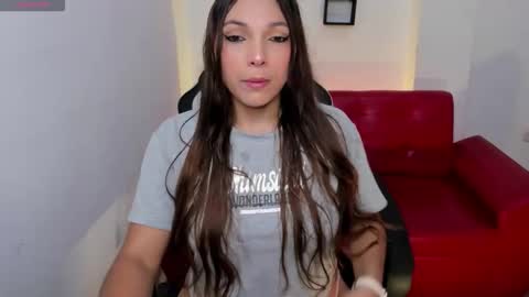 Nora online show from 10.11.25